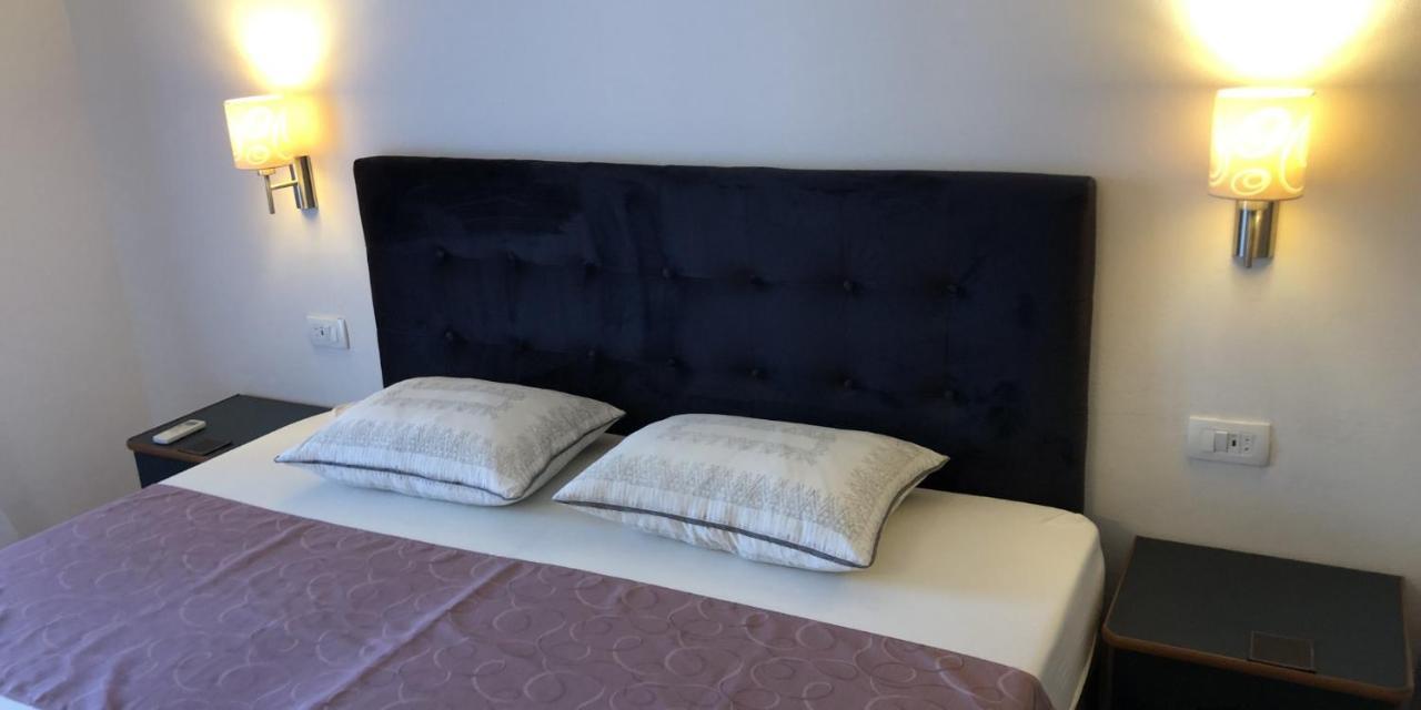 Apartments Grgic Zrnovo Exterior photo