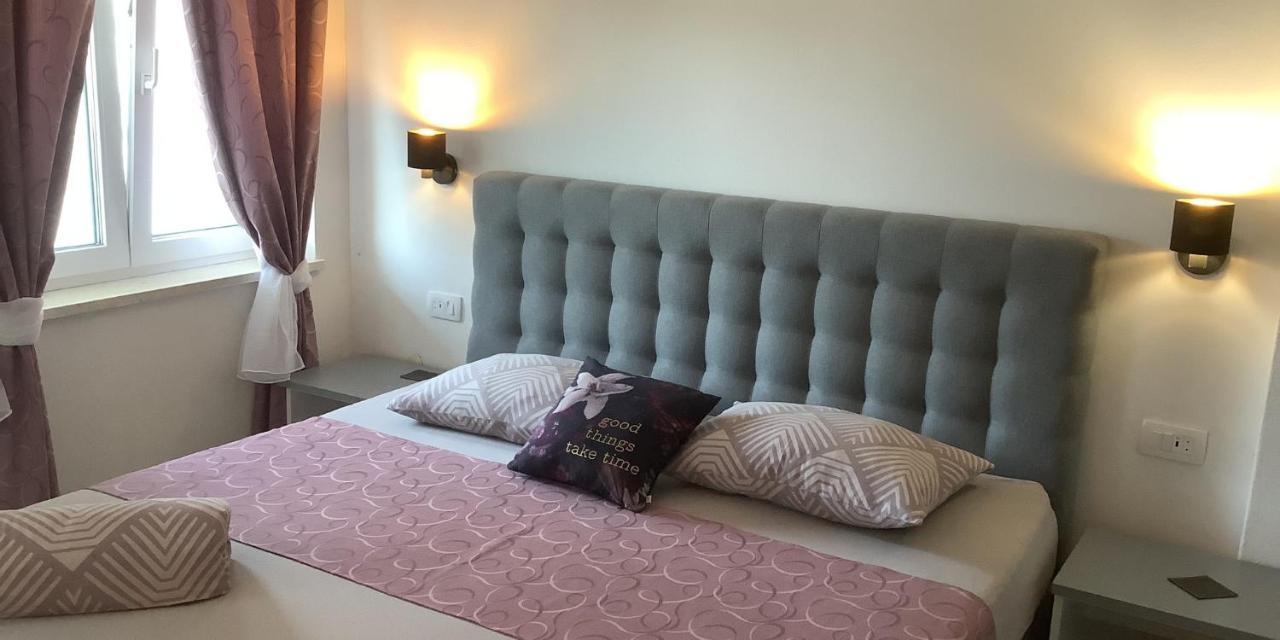 Apartments Grgic Zrnovo Exterior photo